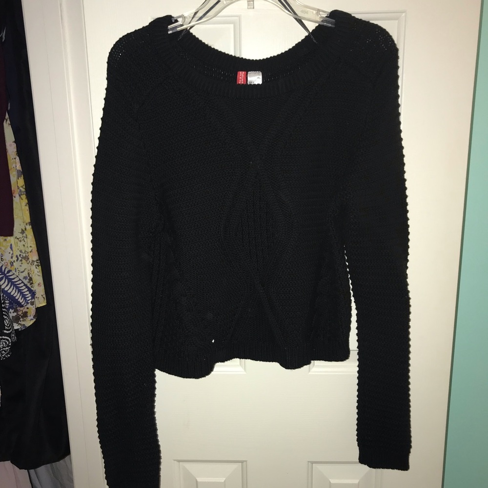 Black H&M sweater